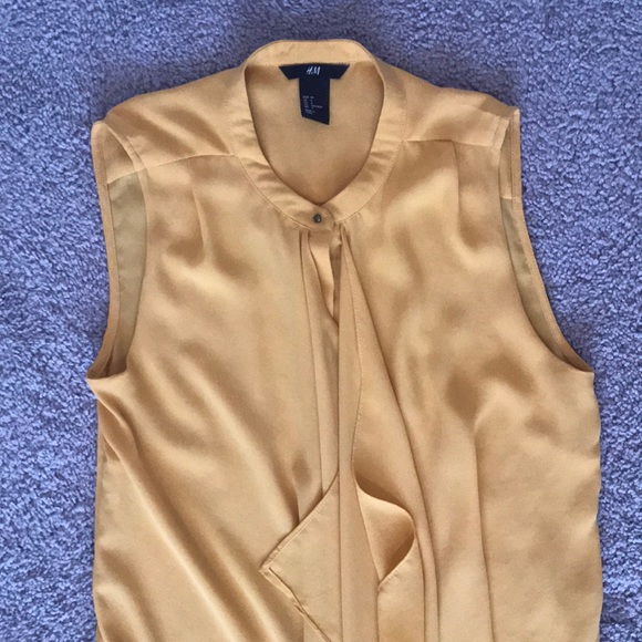 Mustard yellow H&M cap sleeve blouse - Picture 6 of 8